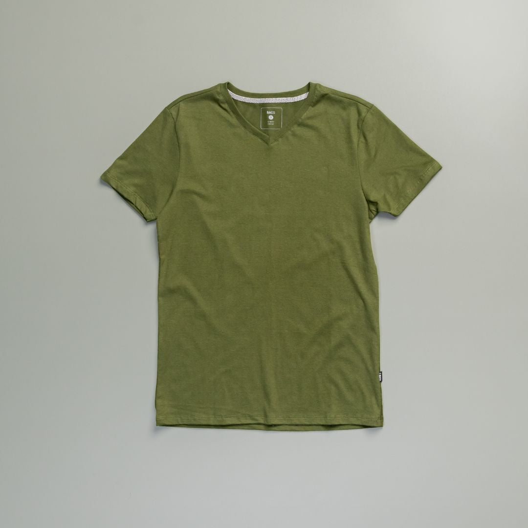 Remera cuello en V confort