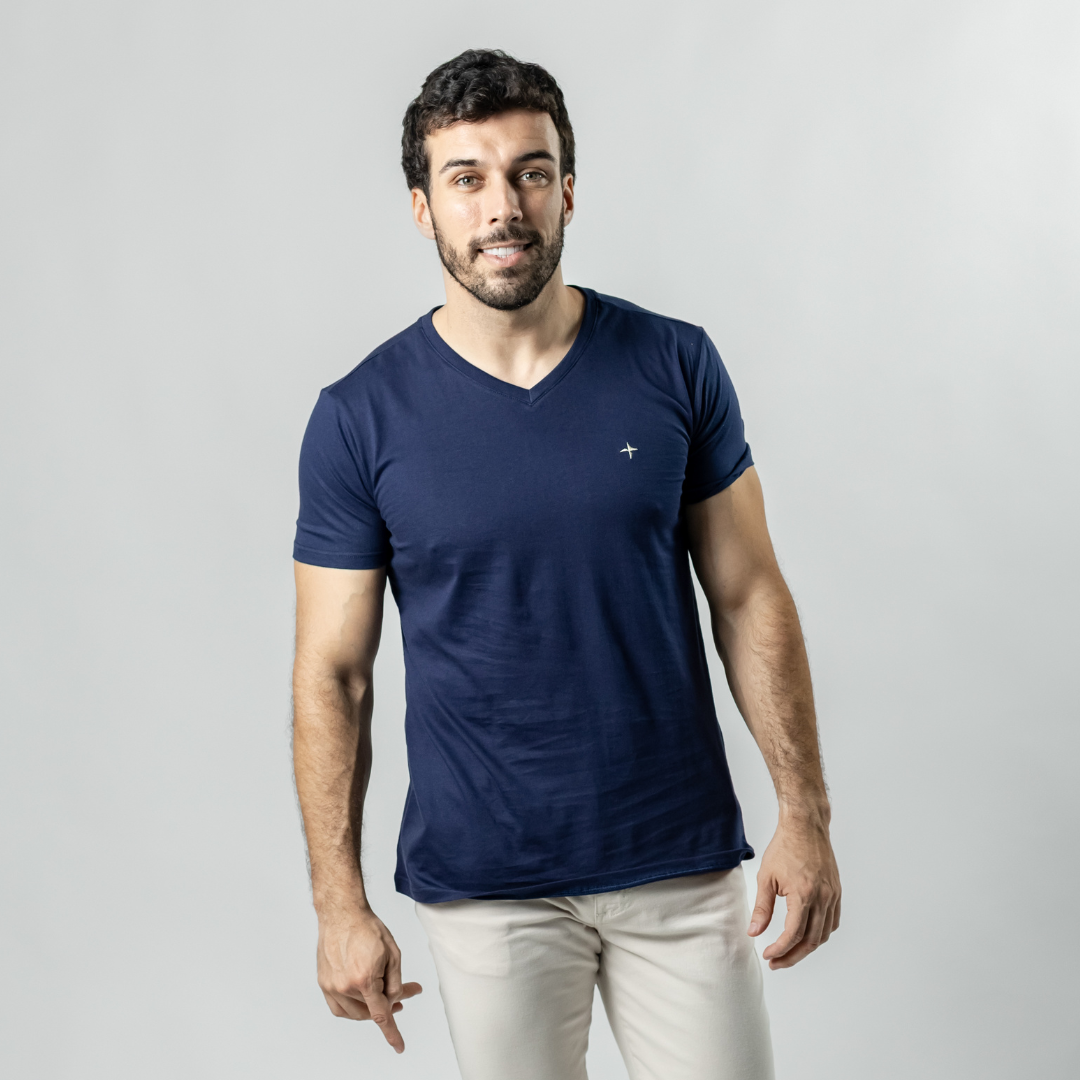 Remera Baco Orión Cuello V