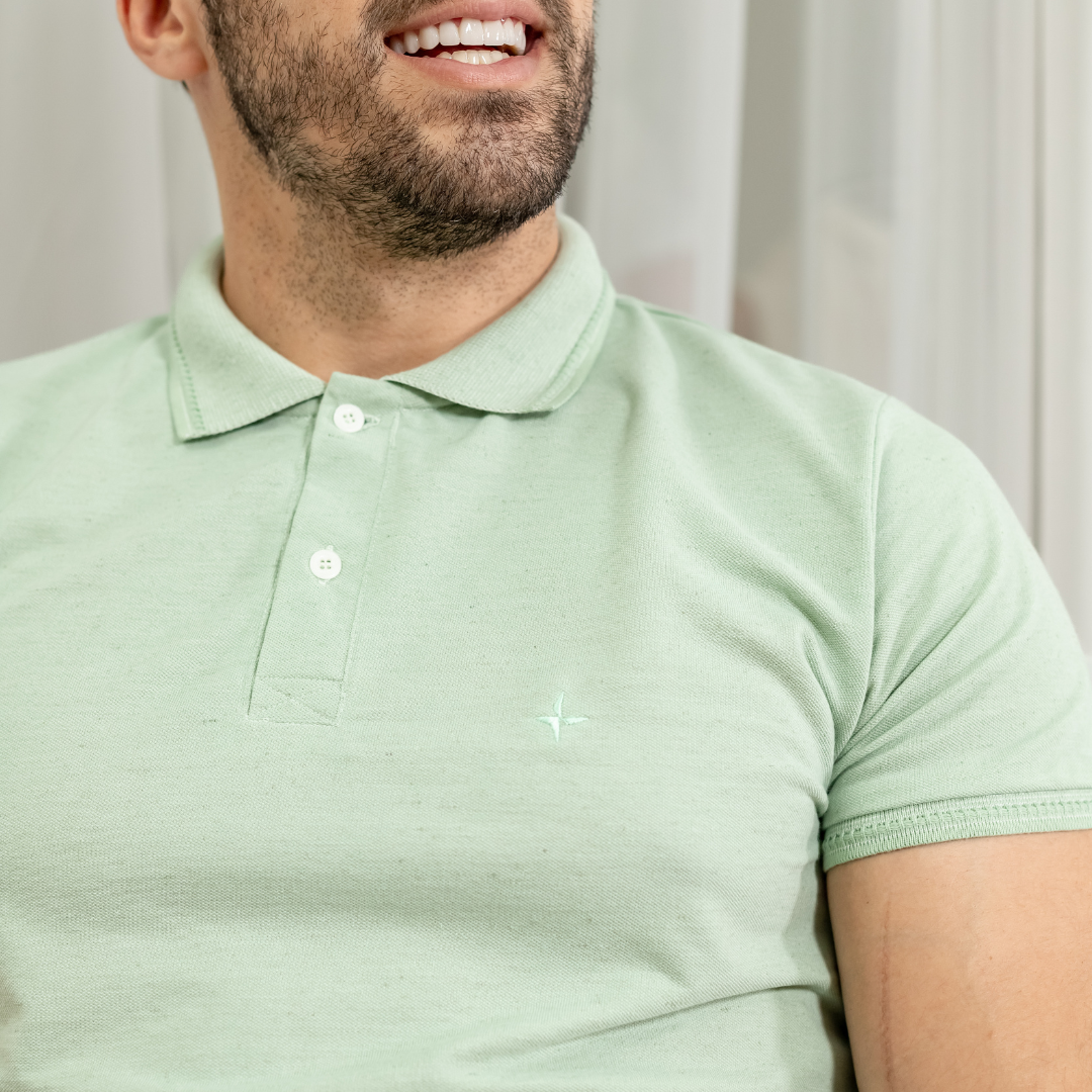 Remera Baco Polo Confeccionada en Tejido Piqué Line