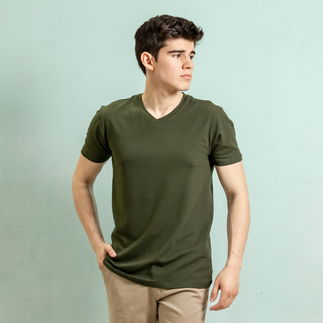 Remera  Baco Alquimia Cuello V 2025