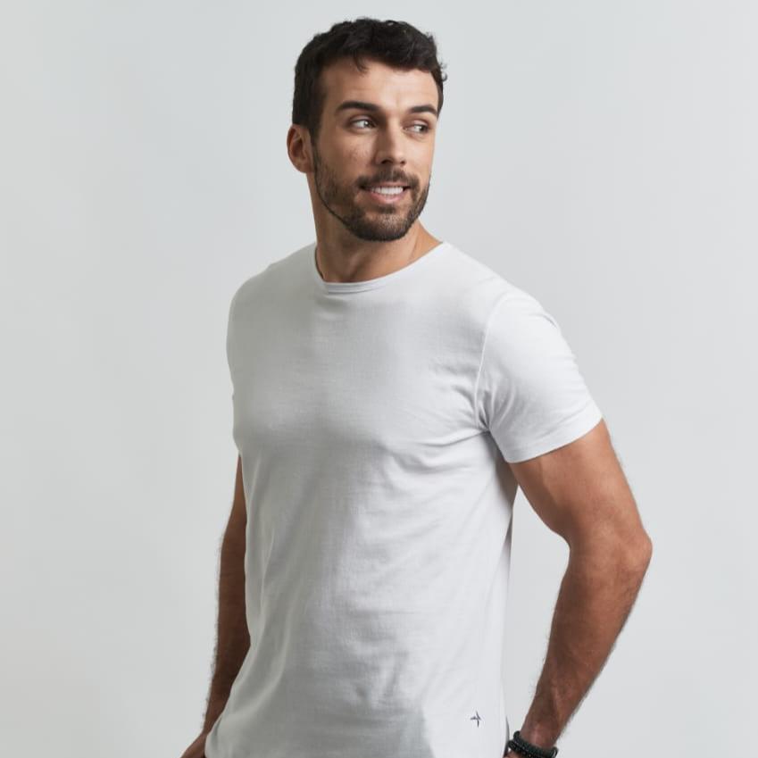 Remera Essential Confort Curve