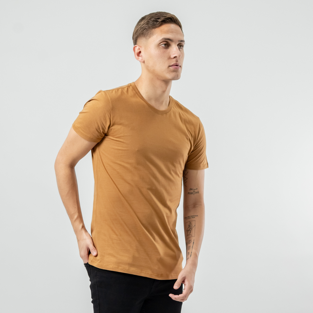 Remera Baco Básica Slim Fit